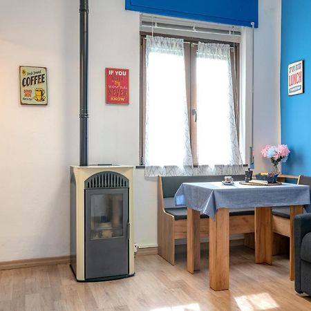 Bilocale Blue Relax Leilighet Erba Eksteriør bilde